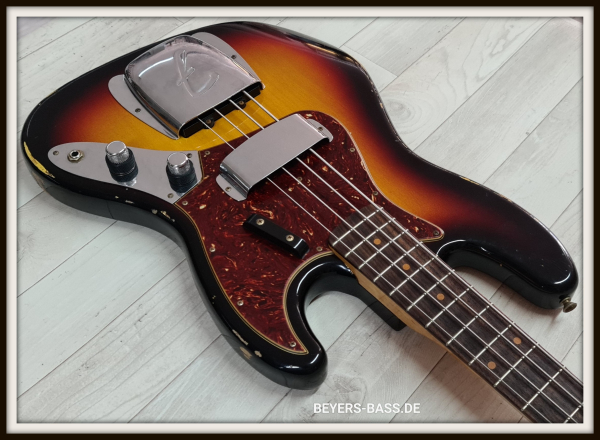Preview: Fender Custom Shop LTD 60s Jazz Bass, Relic 3 Tone Sunburst, Limited Edition *B-Ware*